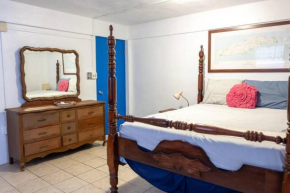 Beachfront Suite 6 Karaya